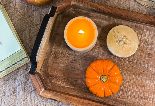 Honey bee beeswax candle with wooden wicks